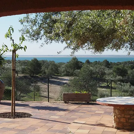 Casa Mola